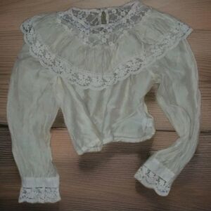 Free People Victorian Lace Top of Linen Guaze, and French Lace S, SRP148
